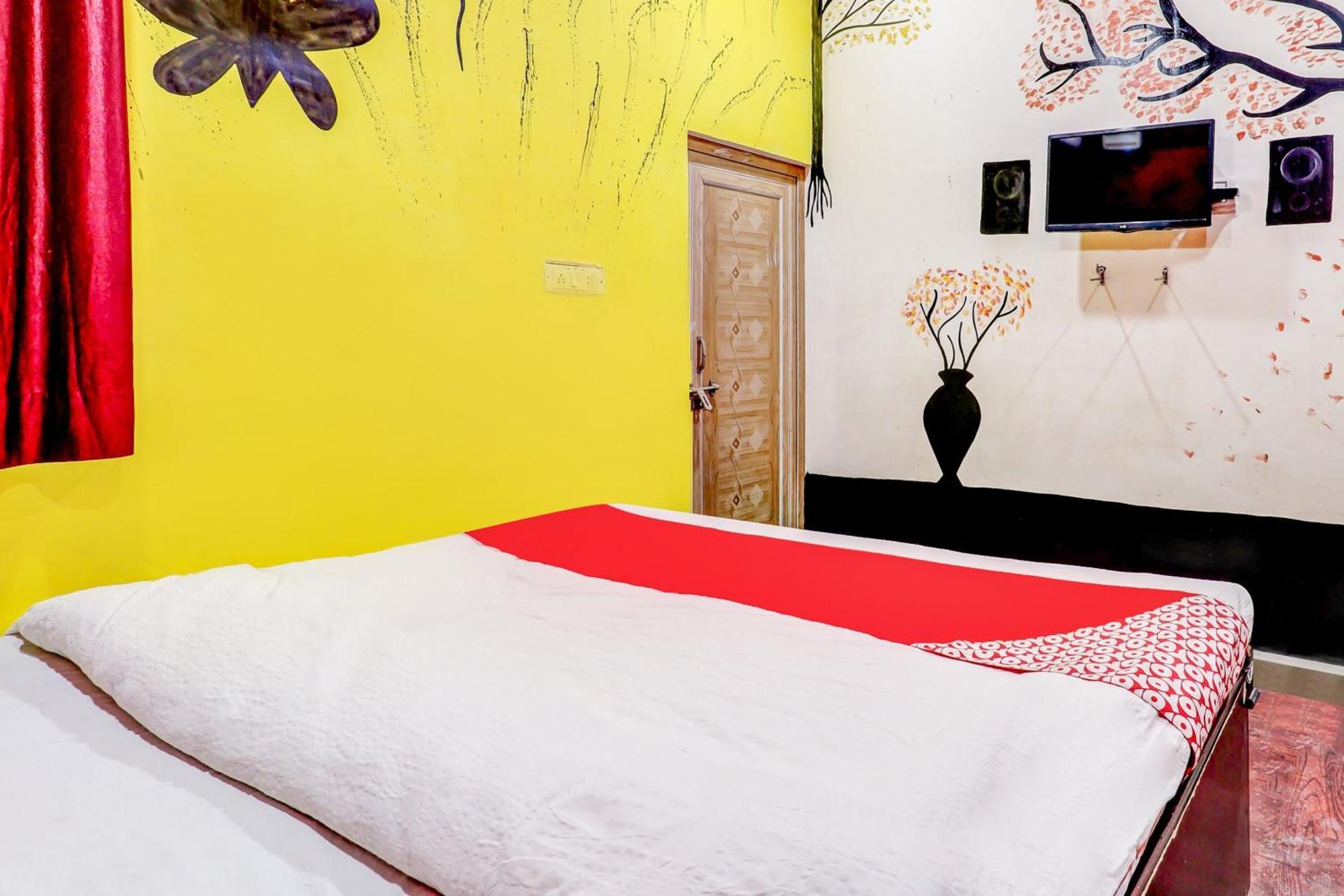 Spot On Siddhi Maa Hotel Гвалиор Екстериор снимка