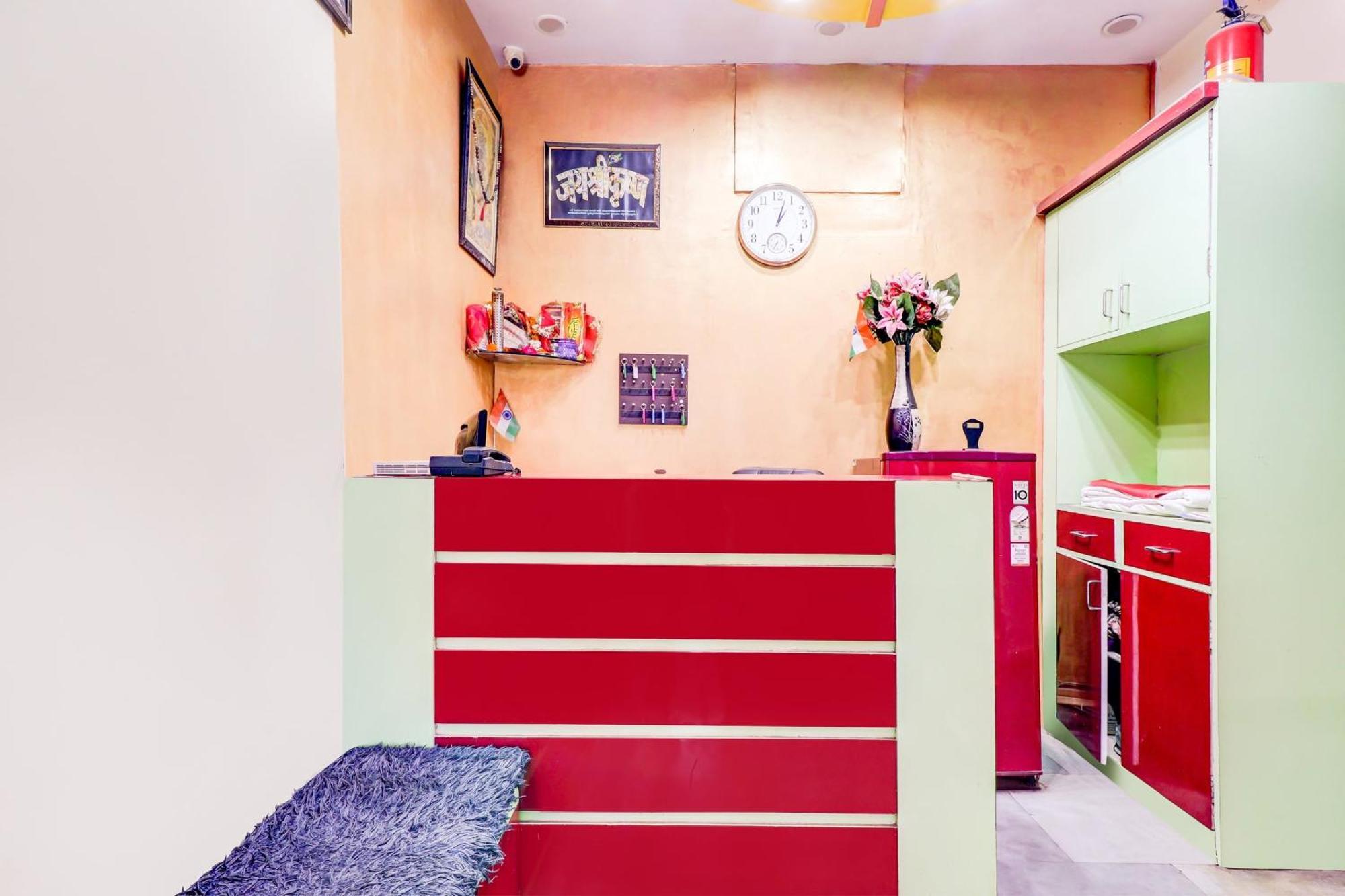 Spot On Siddhi Maa Hotel Гвалиор Екстериор снимка
