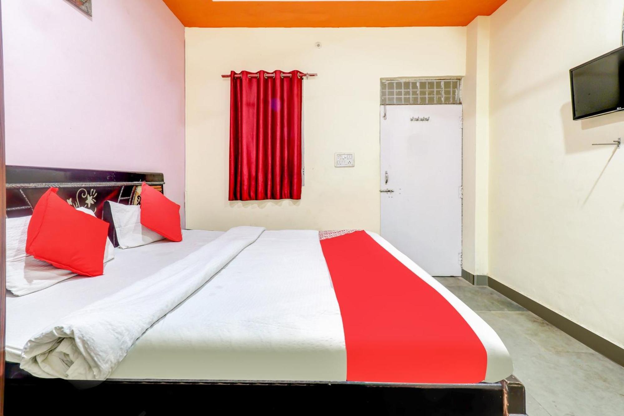 Spot On Siddhi Maa Hotel Гвалиор Екстериор снимка