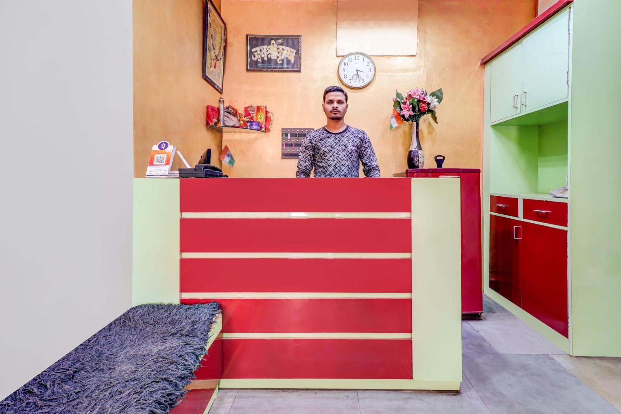 Spot On Siddhi Maa Hotel Гвалиор Екстериор снимка
